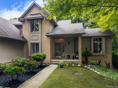 9830 Oak Valley Dr, Clarkston, MI, 48348