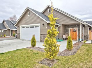 1782 Harbeck Rd, Grants Pass, OR 97527