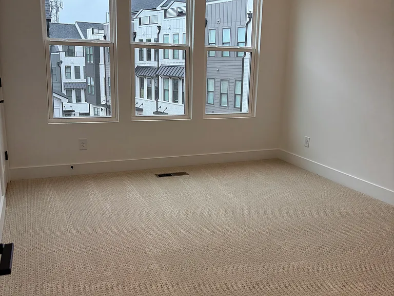 3644 S Tryon St — Photo 9