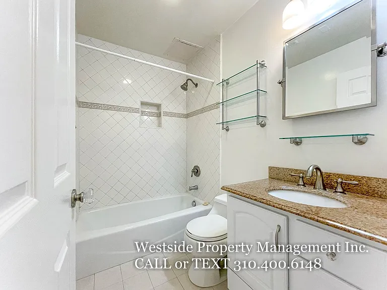2331 20th St #3 — Photo 9