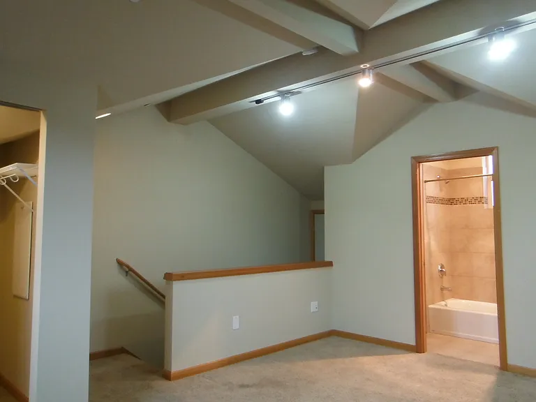 4218A 7th Ave NE — Photo 12