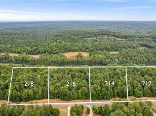 214 Crescent Dr, Forsyth, GA 31029