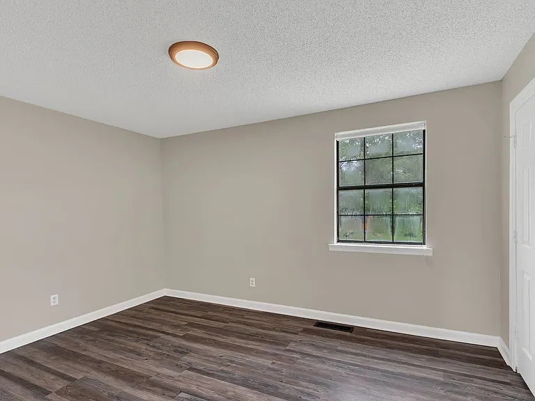 2439 Paulawood Dr — Photo 15