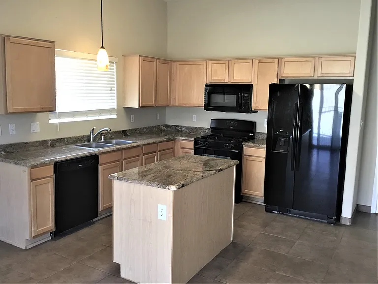 4910 Dolores Hidalgo Dr SE — Photo 3