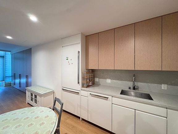 3rd image of 877 Francisco St APT 1215