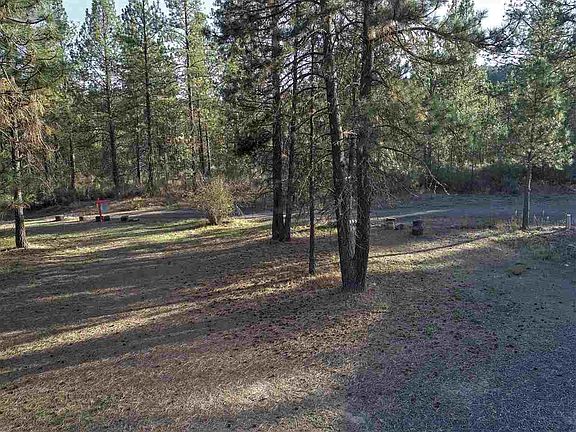 5th image of 47881 Riverview Ln E
