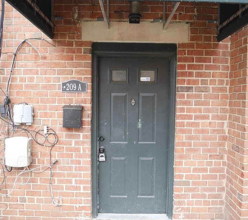 1st image of 305 Dawson Ave APT A