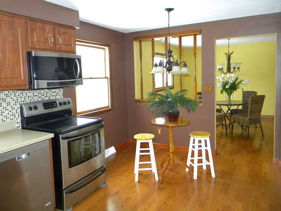 Beautiful Updated Kitchen 