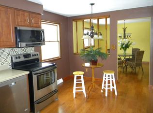 37 Barri Dr, Irwin, PA