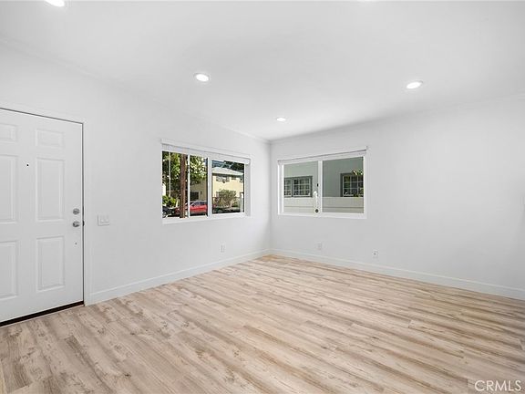 5th image of 309 Sinclair Ave