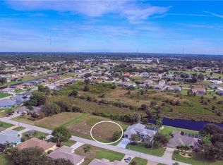 12 Medalist Pl, Rotonda West, FL 33947