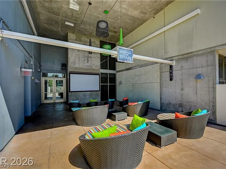 353 E Bonneville Ave #581 — Photo 33
