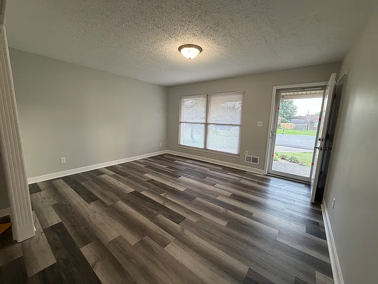 3705 Baracha Ct — Photo 3