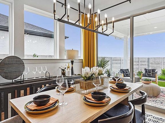 The Rolland - Dining