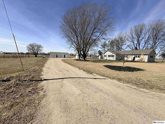 2nd image of 2490 25th Rd