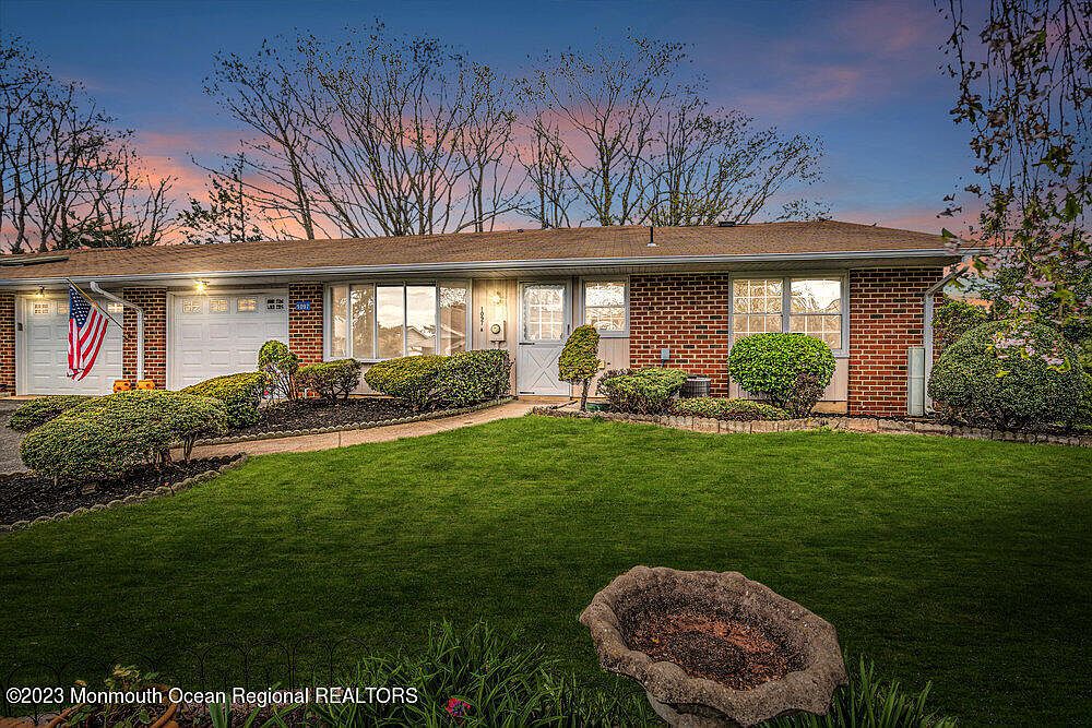 1097A Argyll Circle, Lakewood, NJ 08701 Zillow