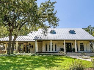434 Southwoods Dr, Fredericksburg, TX 78624