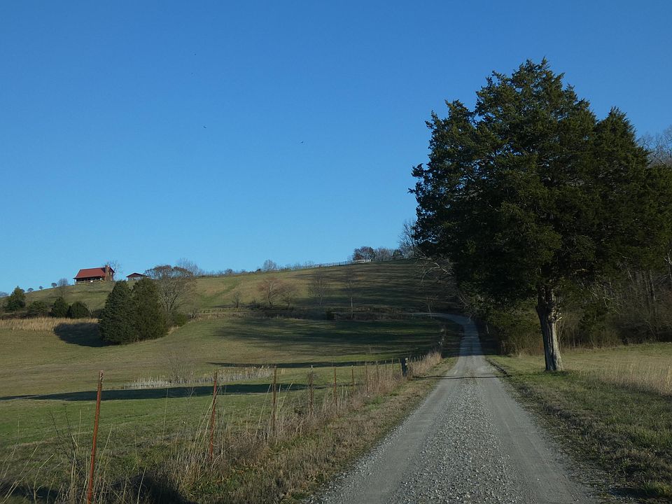 2nd image of 25132 Us Highway 127