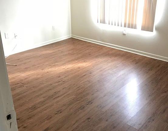 5th image of 9406 N 13th St APT B