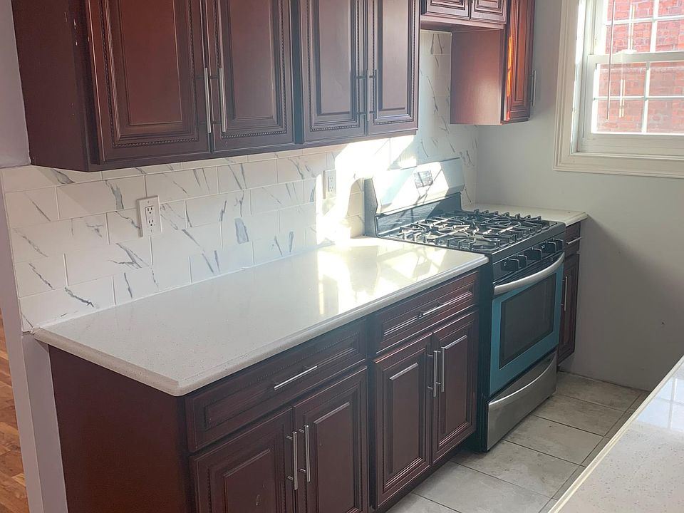 1st image of 1023 Throggmorton Ave #2