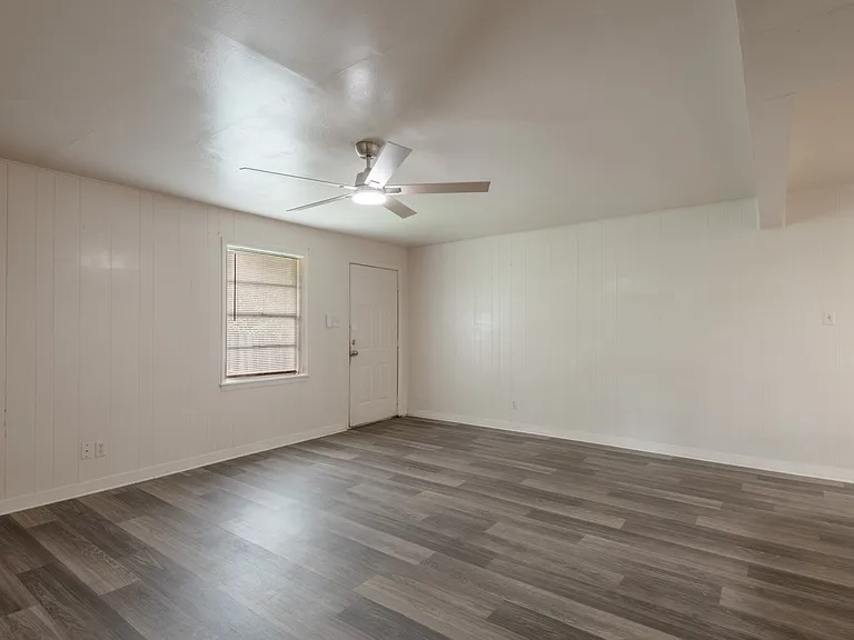 525 12th St #8 — Photo 10
