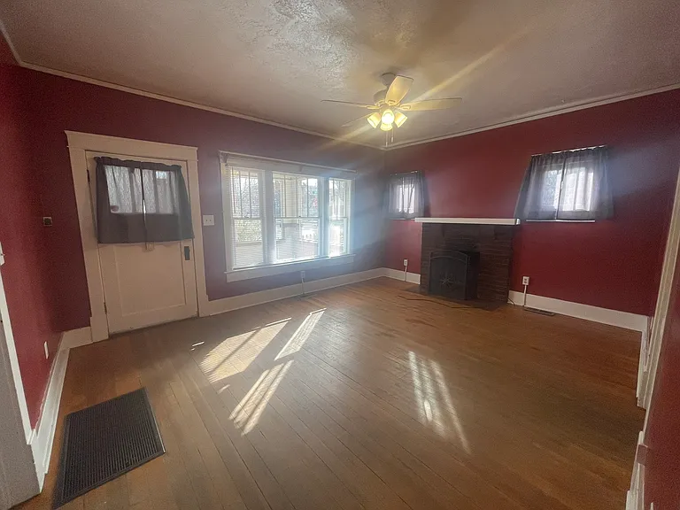 123 Maple St SE — Photo 8