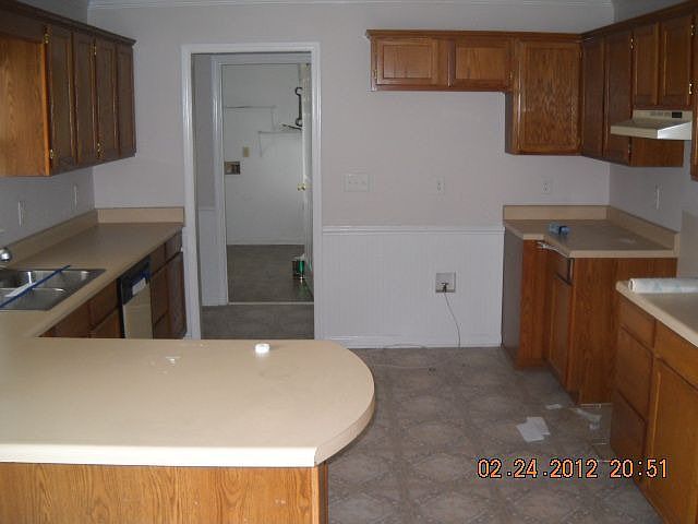 2nd image of 140 Dove Ln