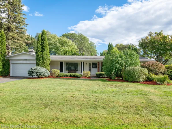 6769 Heather Heath Ln, West Bloomfield, MI 48322