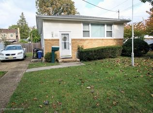 61 Elkhart St, Staten Island, NY 10308