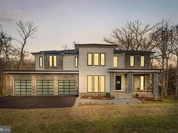 9913 Woodrow St, Vienna, VA 22181