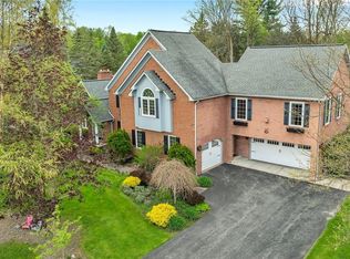 8 Regents Park, East Amherst, NY 14051