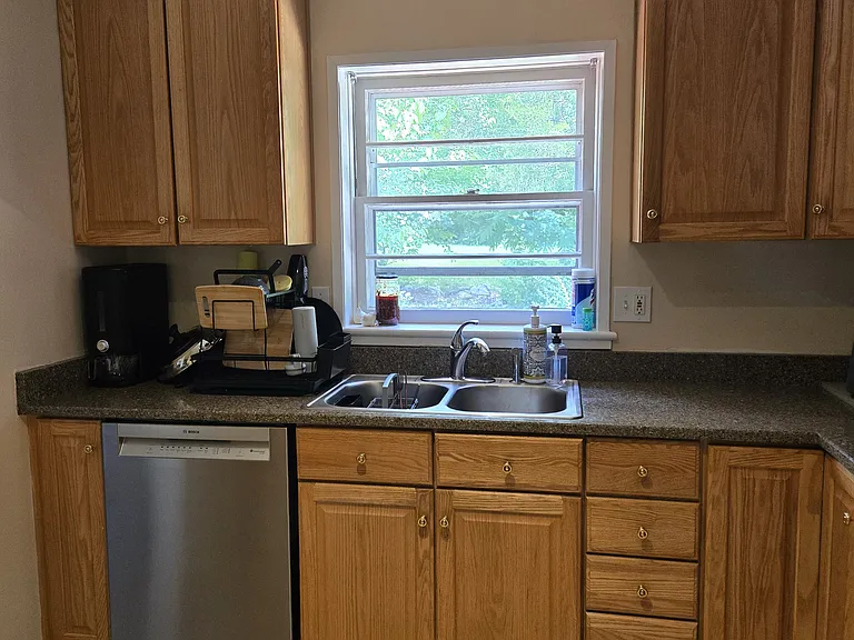 1819 Westmoreland St — Photo 7