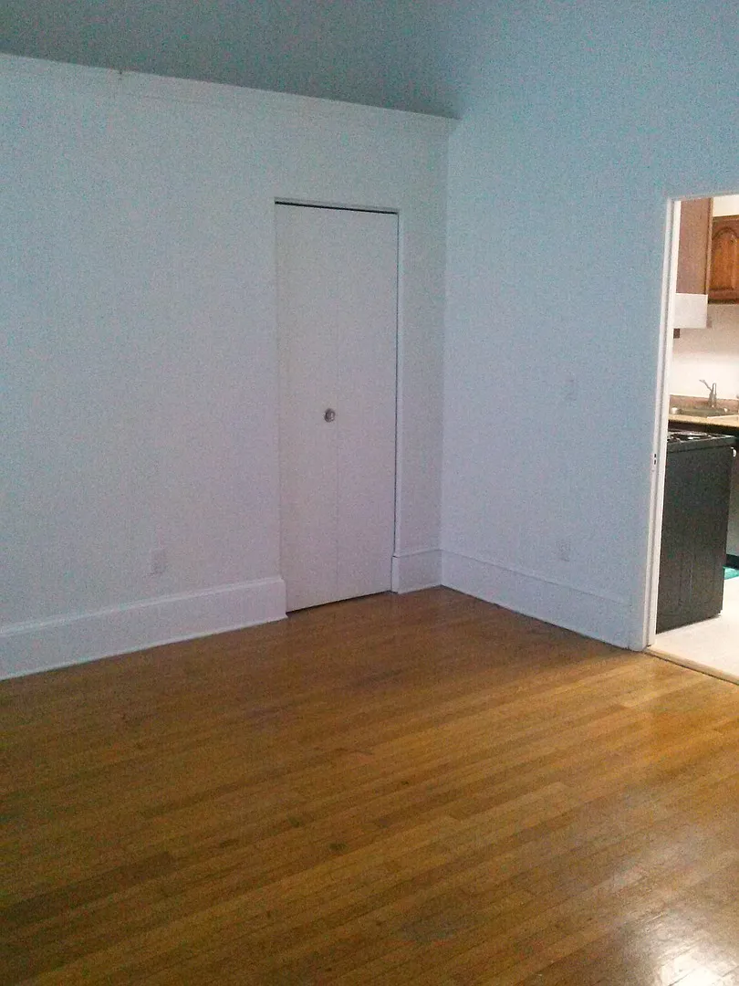506 Cathedral Street — Photo 3