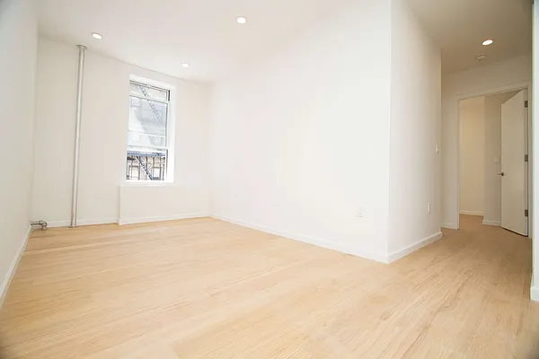 Rented by Nooklyn NYC LLC | media 55