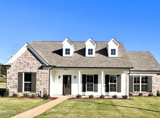 2122 Scott Meadows Ln, Hernando, MS 38632