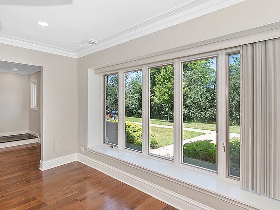 3rd image of 1364 Orleans Cir