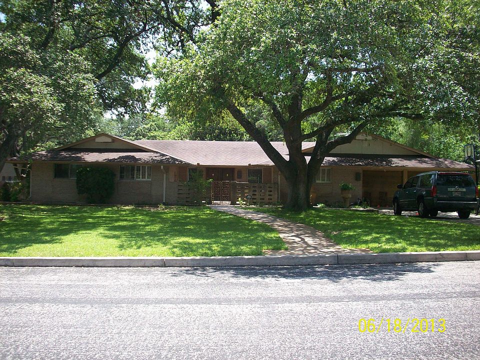 1st image of 1418 Grey Oak Dr