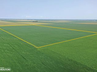 N 300 East Rd, De Land, IL 61839