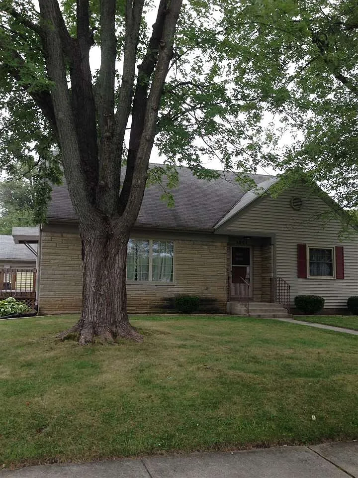 1801 Hinton Dr photo 1