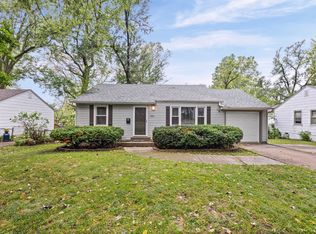 7712 Foster St, Overland Park, KS 66204