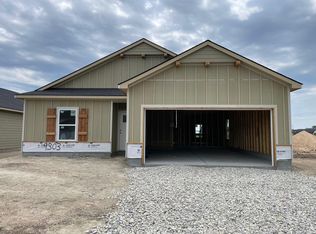 9303 E Creed St, Wichita, KS 67210