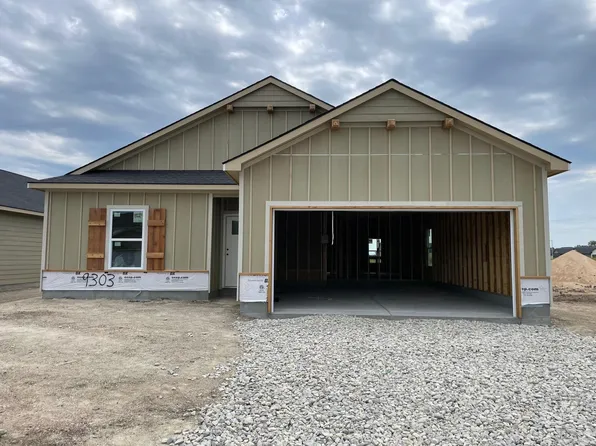 9303 E Creed St, Wichita, KS 67210