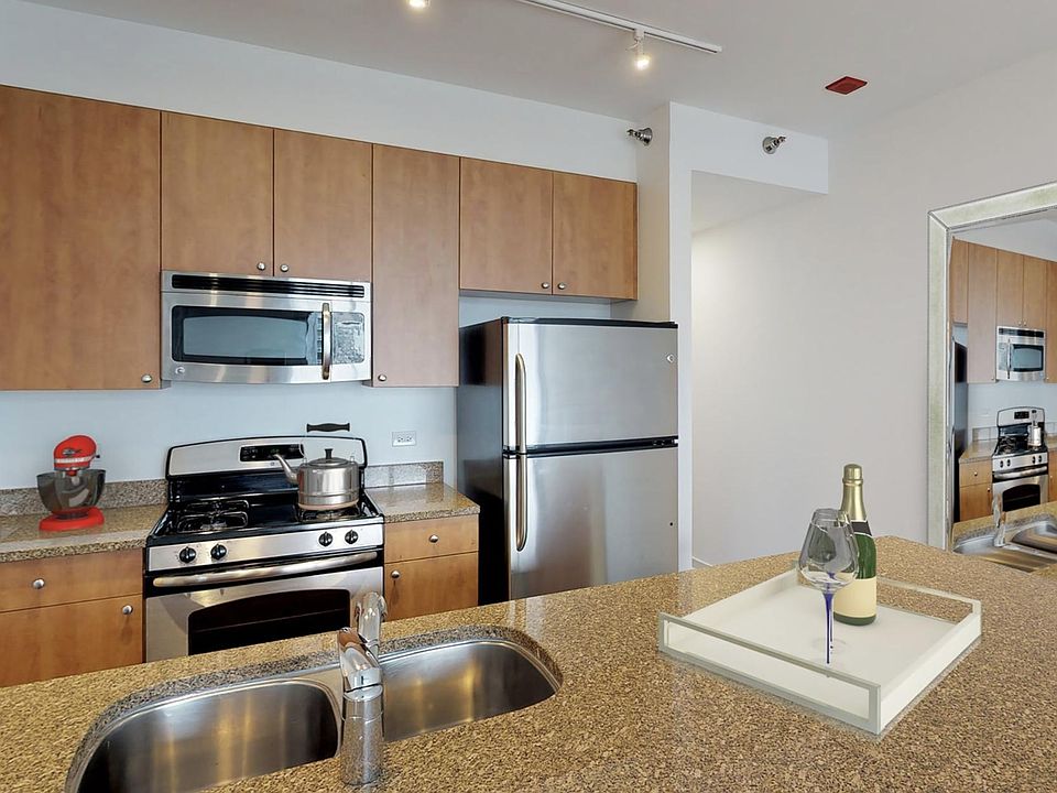 1st image of 755 S Clark St #1801