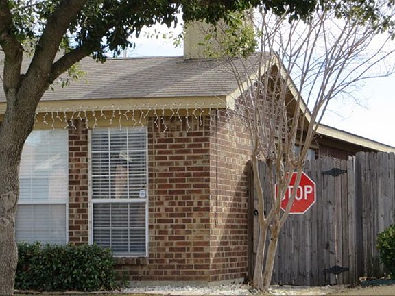 3rd image of 1801 Lincolnshire Way