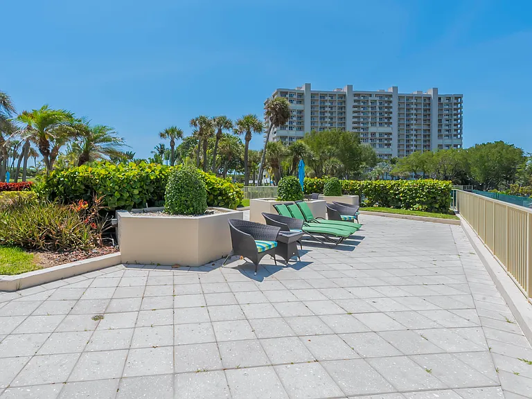 4301 N Ocean Blvd #1002 — Photo 71