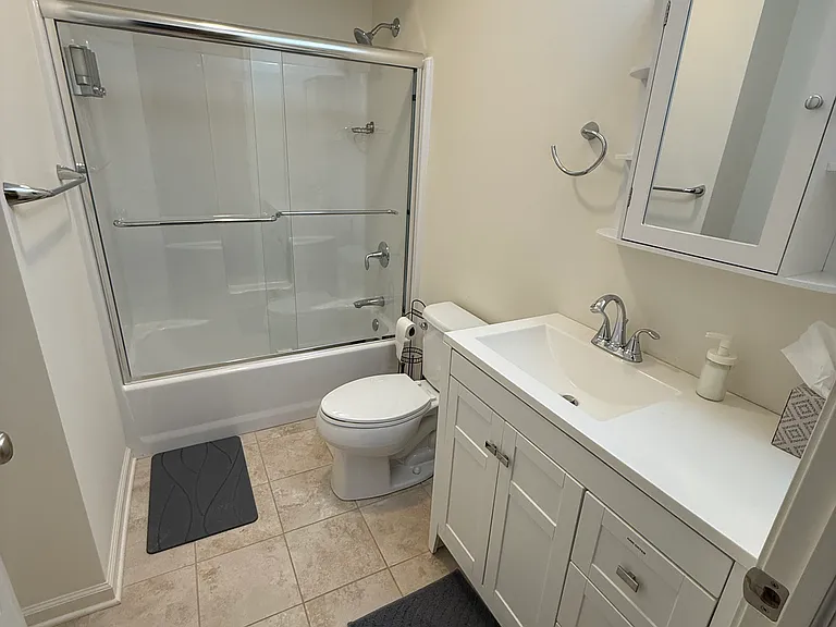 Downstairs shared full bath