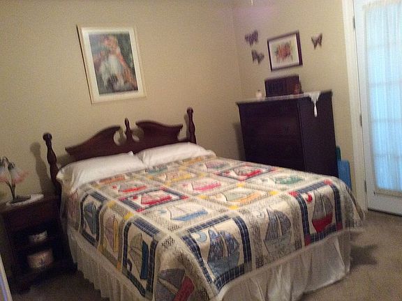 Gust room