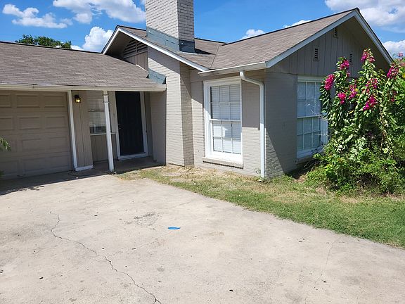 2nd image of 351 Overhill Dr