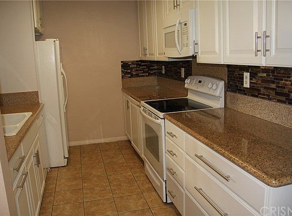 3rd image of 24431 Trevino Dr Unit V13