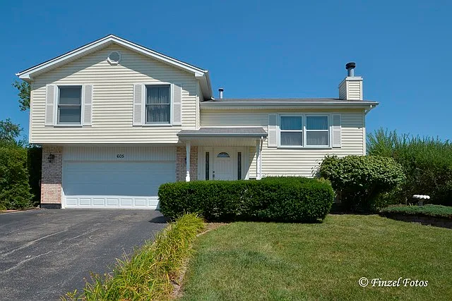 605 Cypress Bridge Rd photo 1
